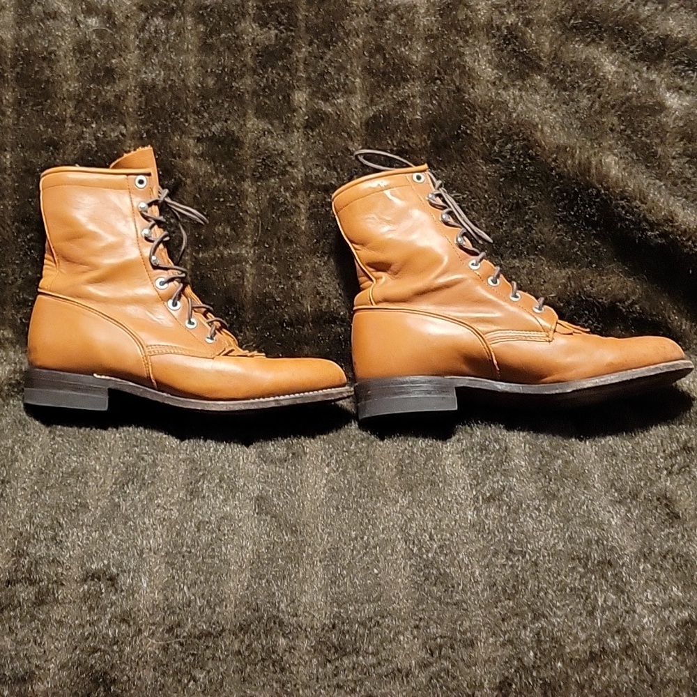 Justin Ropers, Cognac, Size 6. - Picture 2 of 6